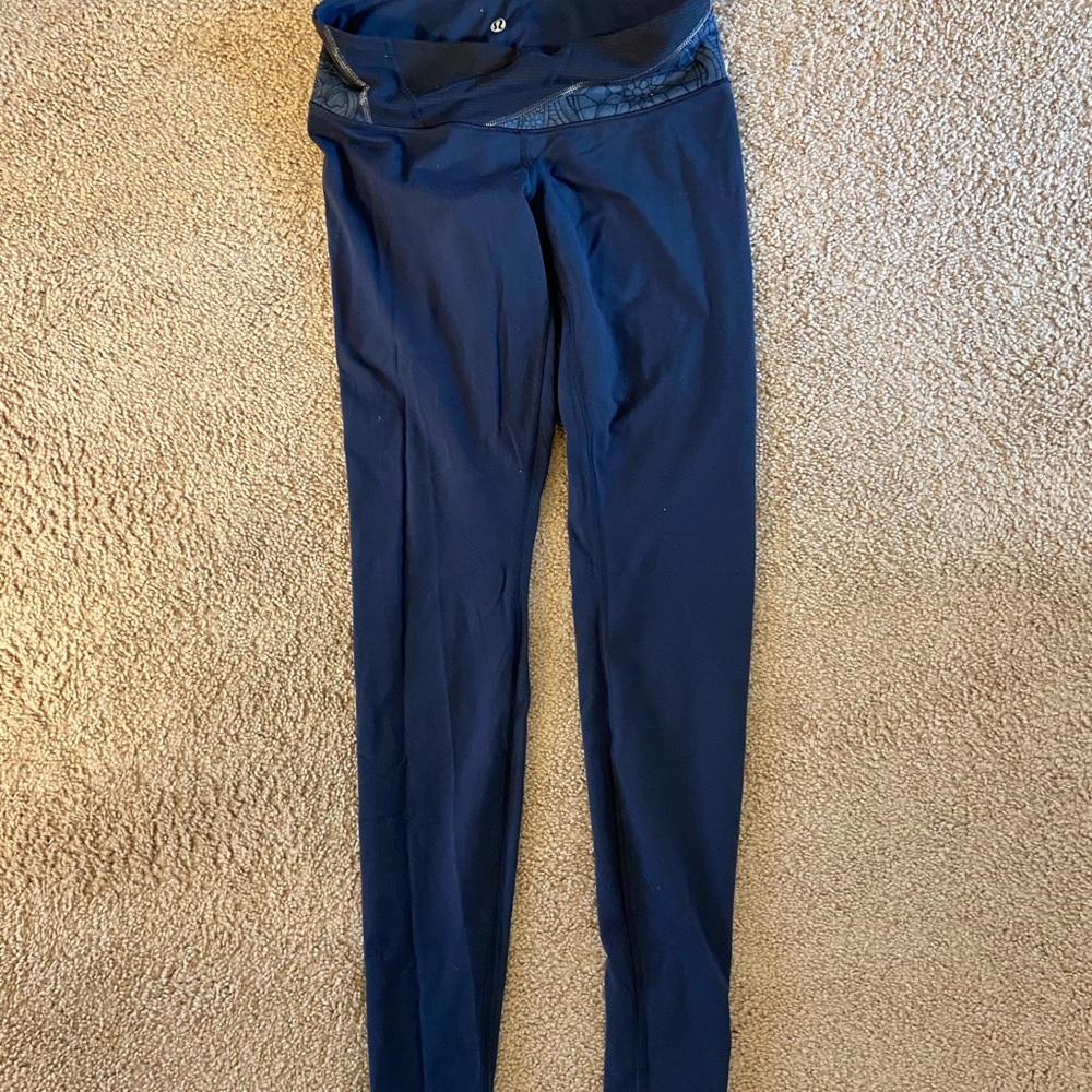 Lululemon Reversible Wunder Unders, Size 8